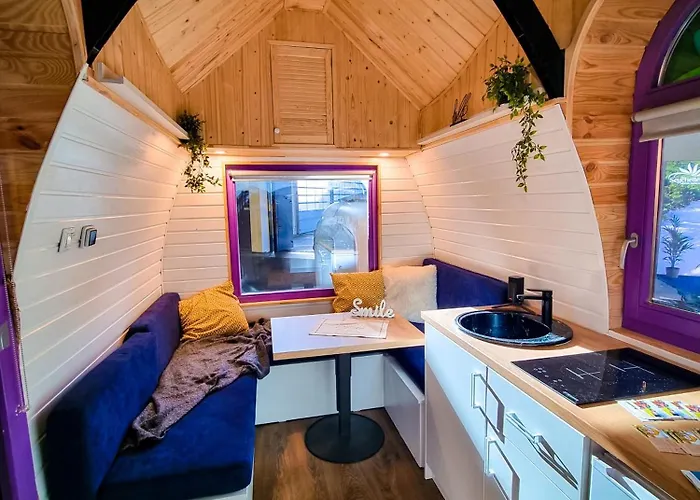 Downtown Tiny Houses Near Cismigiu Gardens