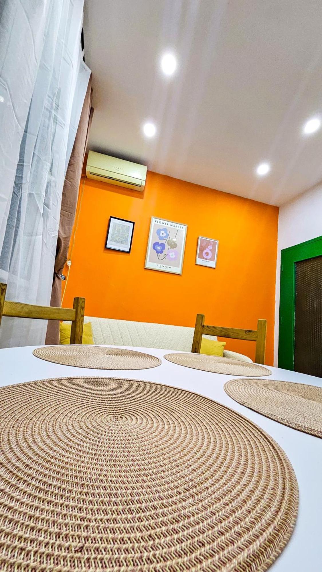 Guest house Downtown Tiny Near Cismigiu Gardens Bucharest