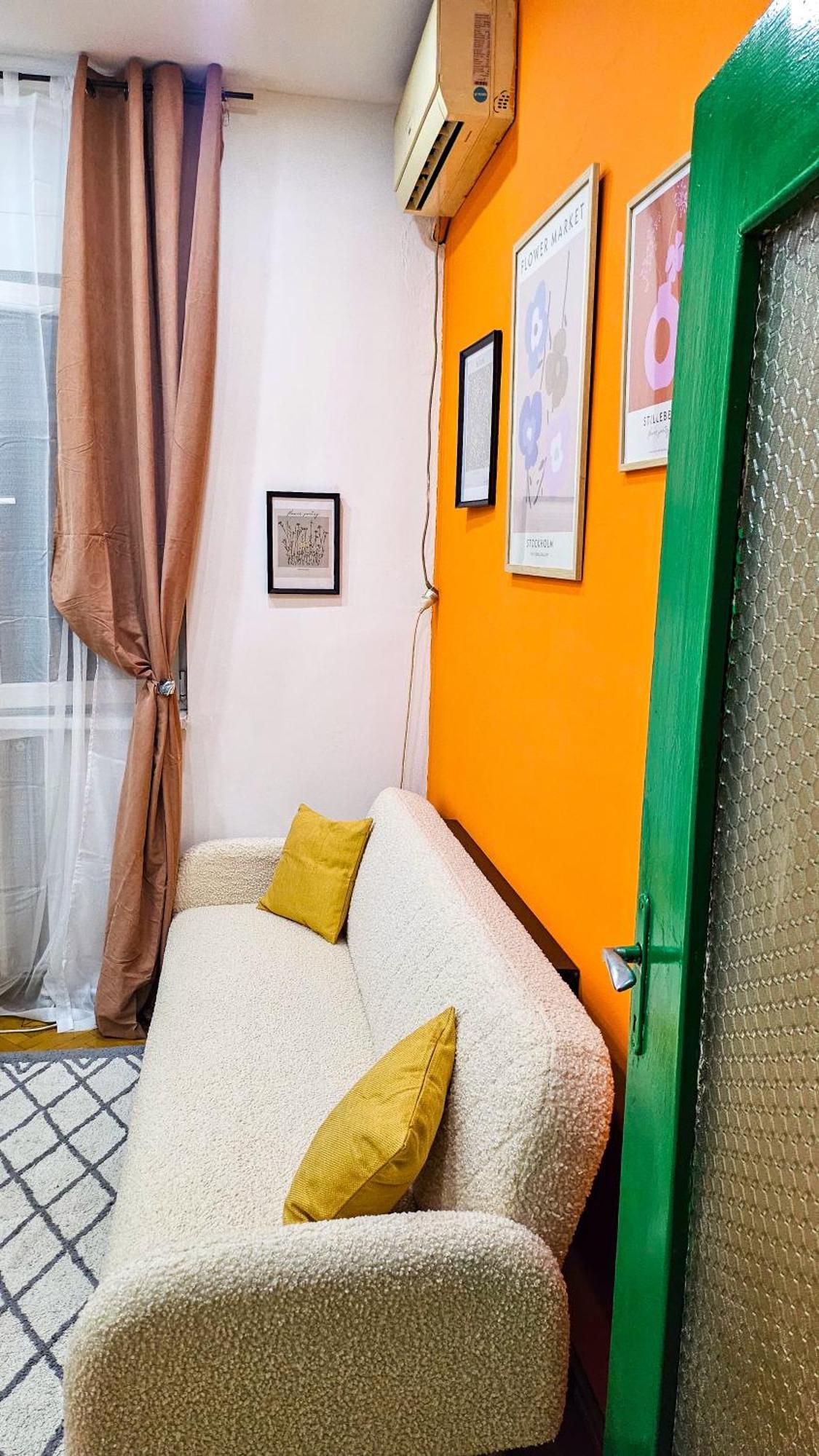 Guest house Downtown Tiny Near Cismigiu Gardens *